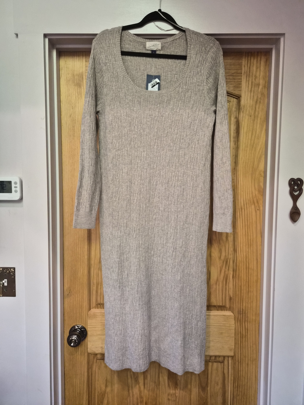 Universal Threads Ribbed Long Sleeve Scoop Neck Dress in Light Taupe